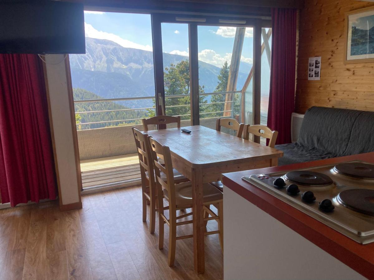 Logement Avec Terrasse, Superbe Vue Et Parking Apartment Шамрус Екстериор снимка