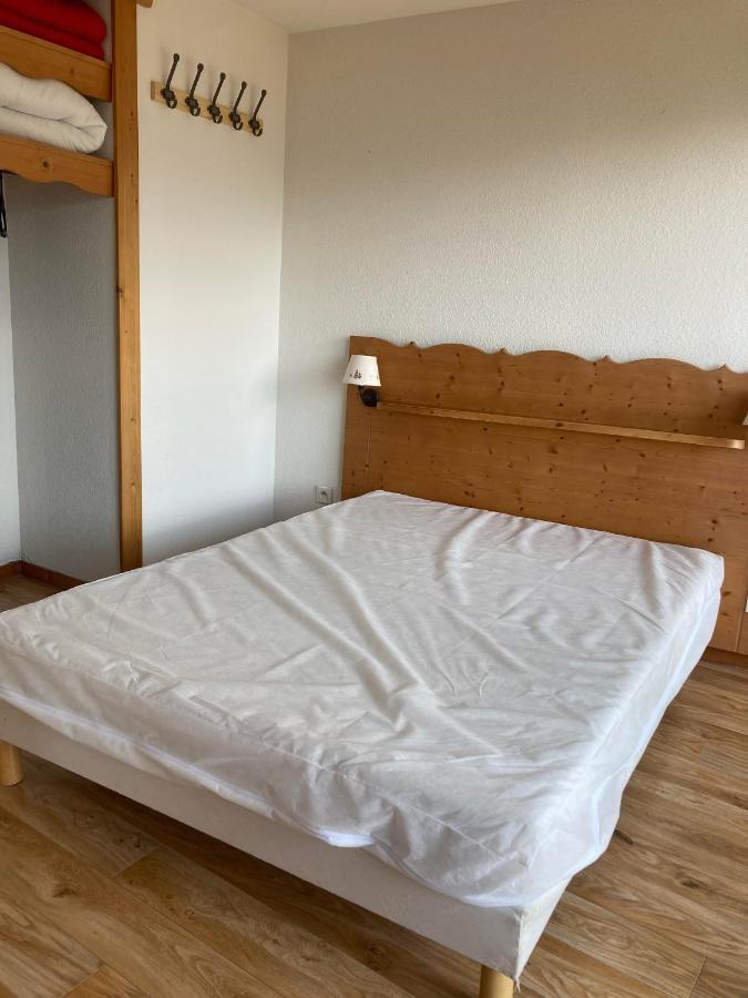 Logement Avec Terrasse, Superbe Vue Et Parking Apartment Шамрус Екстериор снимка